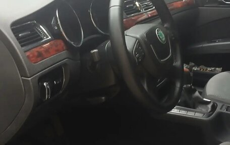 Skoda Superb III рестайлинг, 2010 год, 850 000 рублей, 4 фотография