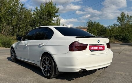 BMW 3 серия, 2011 год, 1 250 000 рублей, 3 фотография
