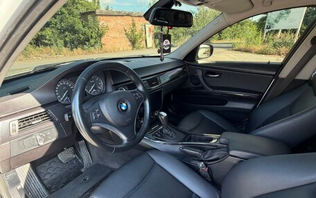 BMW 3 серия, 2011 год, 1 250 000 рублей, 13 фотография