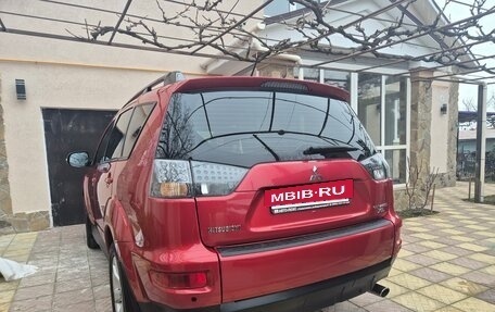 Mitsubishi Outlander III рестайлинг 3, 2011 год, 1 350 000 рублей, 3 фотография