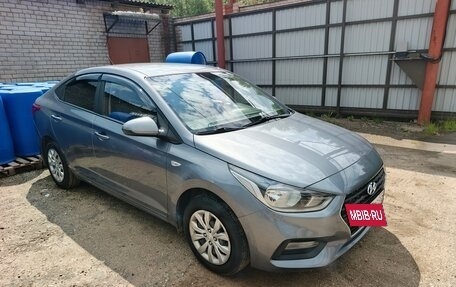 Hyundai Solaris II рестайлинг, 2017 год, 1 380 000 рублей, 2 фотография