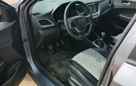 Hyundai Solaris II рестайлинг, 2017 год, 1 380 000 рублей, 27 фотография
