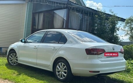 Volkswagen Jetta VI, 2016 год, 1 495 000 рублей, 2 фотография