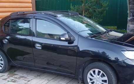 Renault Logan II, 2015 год, 580 000 рублей, 4 фотография