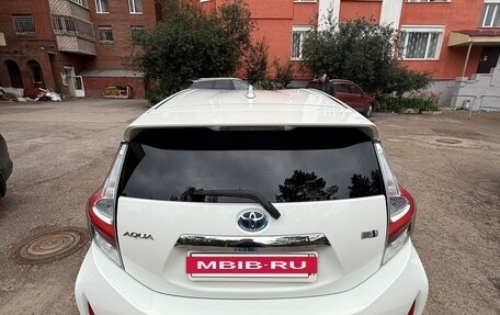 Toyota Aqua I, 2018 год, 1 080 000 рублей, 2 фотография
