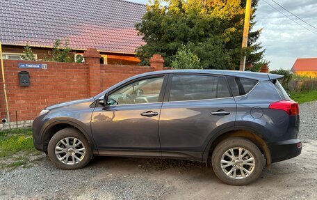 Toyota RAV4, 2013 год, 2 000 000 рублей, 5 фотография