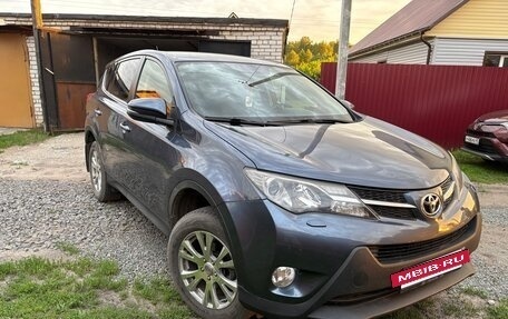 Toyota RAV4, 2013 год, 2 000 000 рублей, 3 фотография