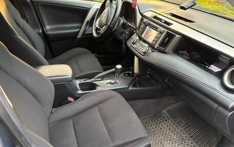 Toyota RAV4, 2013 год, 2 000 000 рублей, 11 фотография