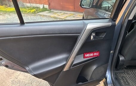 Toyota RAV4, 2013 год, 2 000 000 рублей, 9 фотография