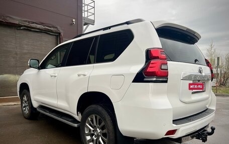 Toyota Land Cruiser Prado 150 рестайлинг 2, 2018 год, 4 045 000 рублей, 4 фотография
