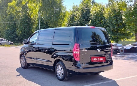 Hyundai H-1 II рестайлинг, 2018 год, 2 750 000 рублей, 8 фотография