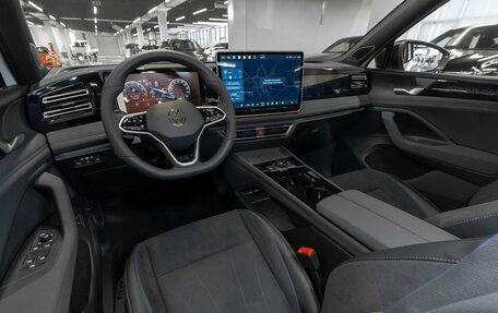 Volkswagen Tiguan, 2025 год, 4 700 000 рублей, 7 фотография