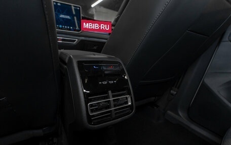 Volkswagen Tiguan, 2025 год, 4 700 000 рублей, 16 фотография