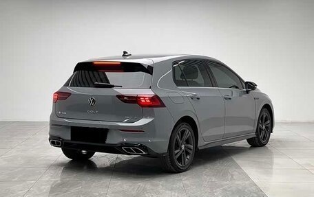 Volkswagen Golf VIII, 2022 год, 2 090 000 рублей, 4 фотография