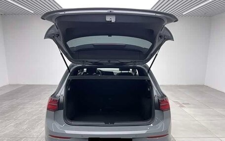 Volkswagen Golf VIII, 2022 год, 2 090 000 рублей, 6 фотография