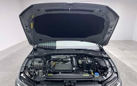 Volkswagen Golf VIII, 2022 год, 2 090 000 рублей, 13 фотография