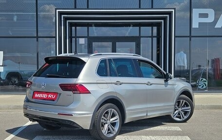 Volkswagen Tiguan II, 2019 год, 3 221 000 рублей, 4 фотография