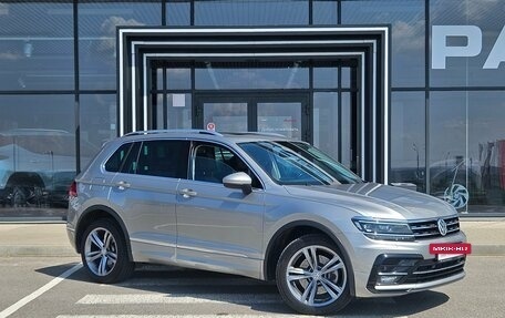 Volkswagen Tiguan II, 2019 год, 3 221 000 рублей, 3 фотография