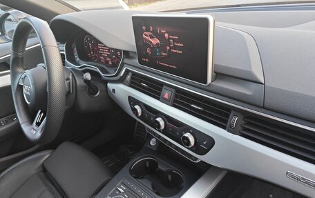 Audi A4, 2018 год, 3 120 000 рублей, 13 фотография