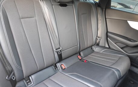 Audi A4, 2018 год, 3 120 000 рублей, 16 фотография