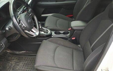 KIA Cerato IV, 2019 год, 1 800 000 рублей, 12 фотография