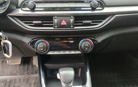KIA Cerato IV, 2019 год, 1 800 000 рублей, 14 фотография