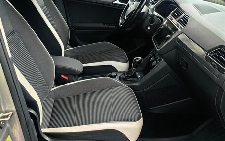 Volkswagen Tiguan II, 2019 год, 2 550 000 рублей, 10 фотография
