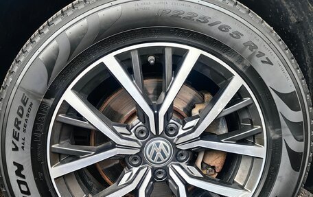 Volkswagen Tiguan II, 2019 год, 2 550 000 рублей, 15 фотография