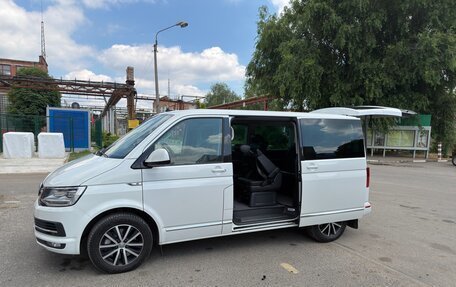 Volkswagen Multivan T6 рестайлинг, 2018 год, 3 750 000 рублей, 4 фотография