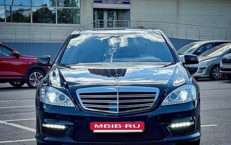 Mercedes-Benz S-Класс, 2007 год, 1 800 000 рублей, 2 фотография