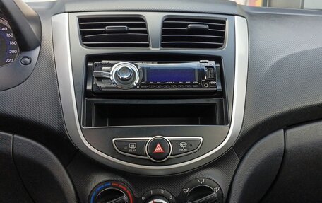 Hyundai Solaris II рестайлинг, 2013 год, 929 000 рублей, 13 фотография