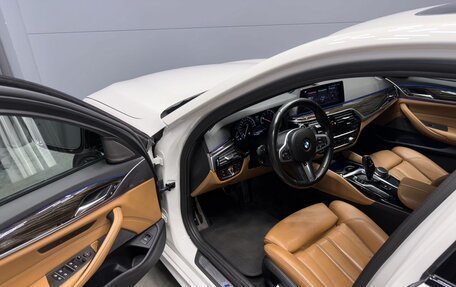 BMW 5 серия, 2018 год, 3 675 000 рублей, 18 фотография