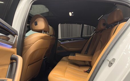 BMW 5 серия, 2018 год, 3 675 000 рублей, 32 фотография
