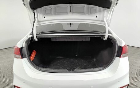 Hyundai Solaris II рестайлинг, 2018 год, 1 050 000 рублей, 12 фотография