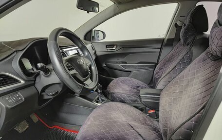 Hyundai Solaris II рестайлинг, 2018 год, 1 050 000 рублей, 20 фотография