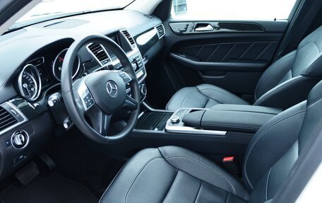 Mercedes-Benz GL-Класс, 2015 год, 3 190 000 рублей, 9 фотография