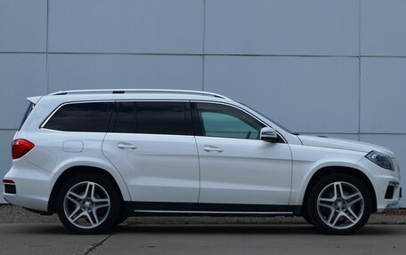 Mercedes-Benz GL-Класс, 2015 год, 3 190 000 рублей, 2 фотография