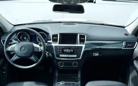 Mercedes-Benz GL-Класс, 2015 год, 3 190 000 рублей, 10 фотография
