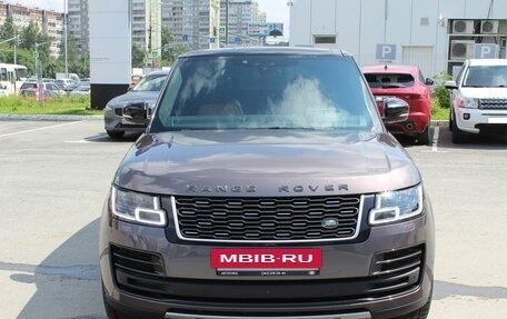 Land Rover Range Rover IV рестайлинг, 2019 год, 10 500 000 рублей, 2 фотография