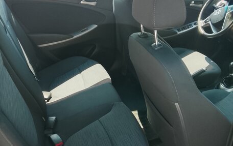 Hyundai Solaris II рестайлинг, 2014 год, 750 000 рублей, 7 фотография