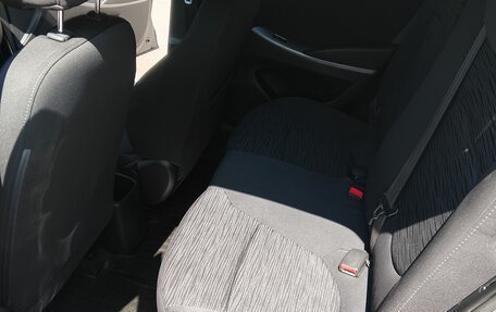 Hyundai Solaris II рестайлинг, 2014 год, 750 000 рублей, 4 фотография