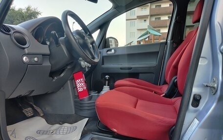 Mitsubishi Colt VI рестайлинг, 2005 год, 300 000 рублей, 9 фотография