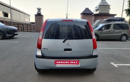 Mitsubishi Colt VI рестайлинг, 2005 год, 300 000 рублей, 2 фотография