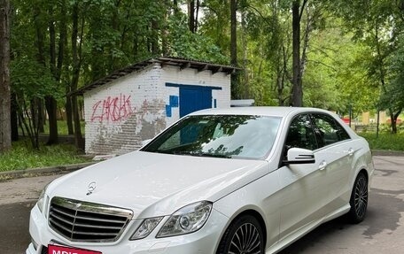 Mercedes-Benz E-Класс, 2013 год, 2 000 000 рублей, 8 фотография