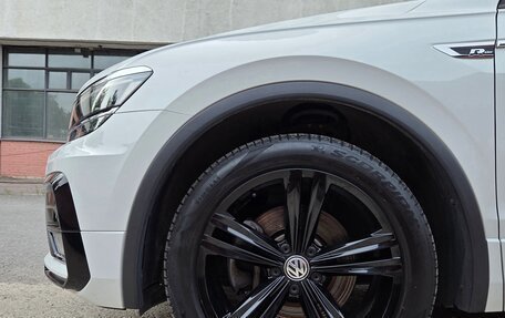 Volkswagen Tiguan II, 2019 год, 3 890 000 рублей, 6 фотография