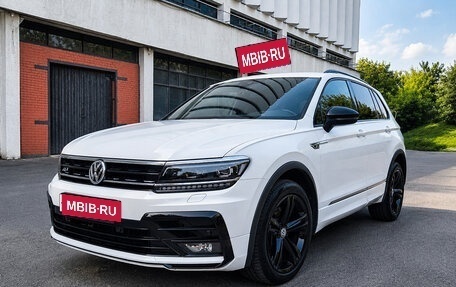 Volkswagen Tiguan II, 2019 год, 3 890 000 рублей, 2 фотография