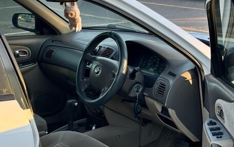 Mazda Familia, 2001 год, 280 000 рублей, 3 фотография
