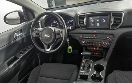KIA Sportage IV рестайлинг, 2018 год, 2 189 000 рублей, 14 фотография