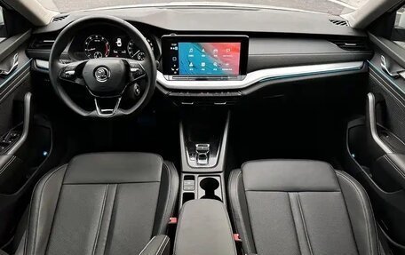 Skoda Octavia IV, 2022 год, 2 100 000 рублей, 10 фотография