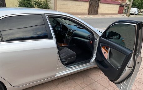 Toyota Camry, 2011 год, 1 015 000 рублей, 10 фотография